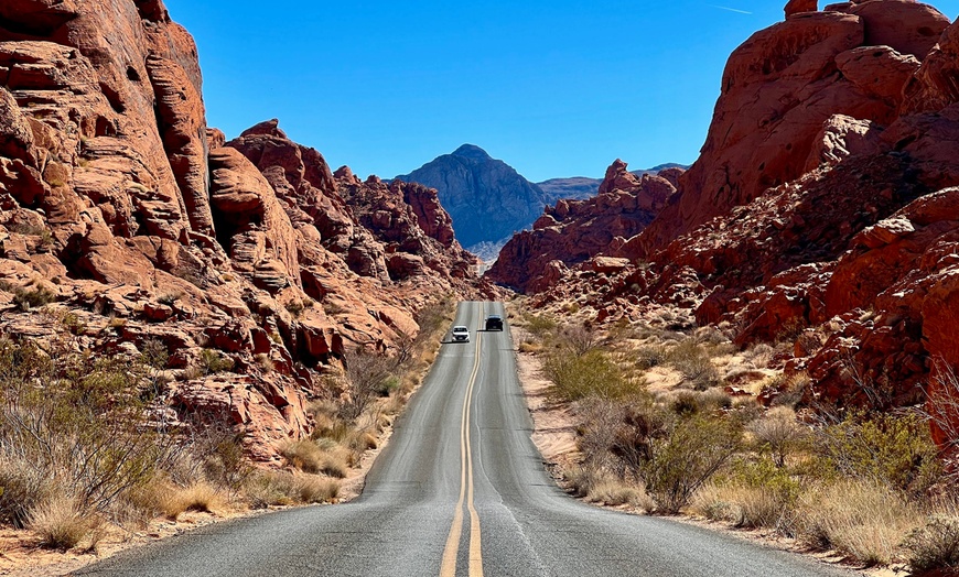 Image 4: Explore the Valley of Fire with Las Vegas as your Starting Point