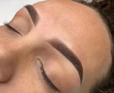 Microshading ou microblading sans retouche - Maison De Beauté