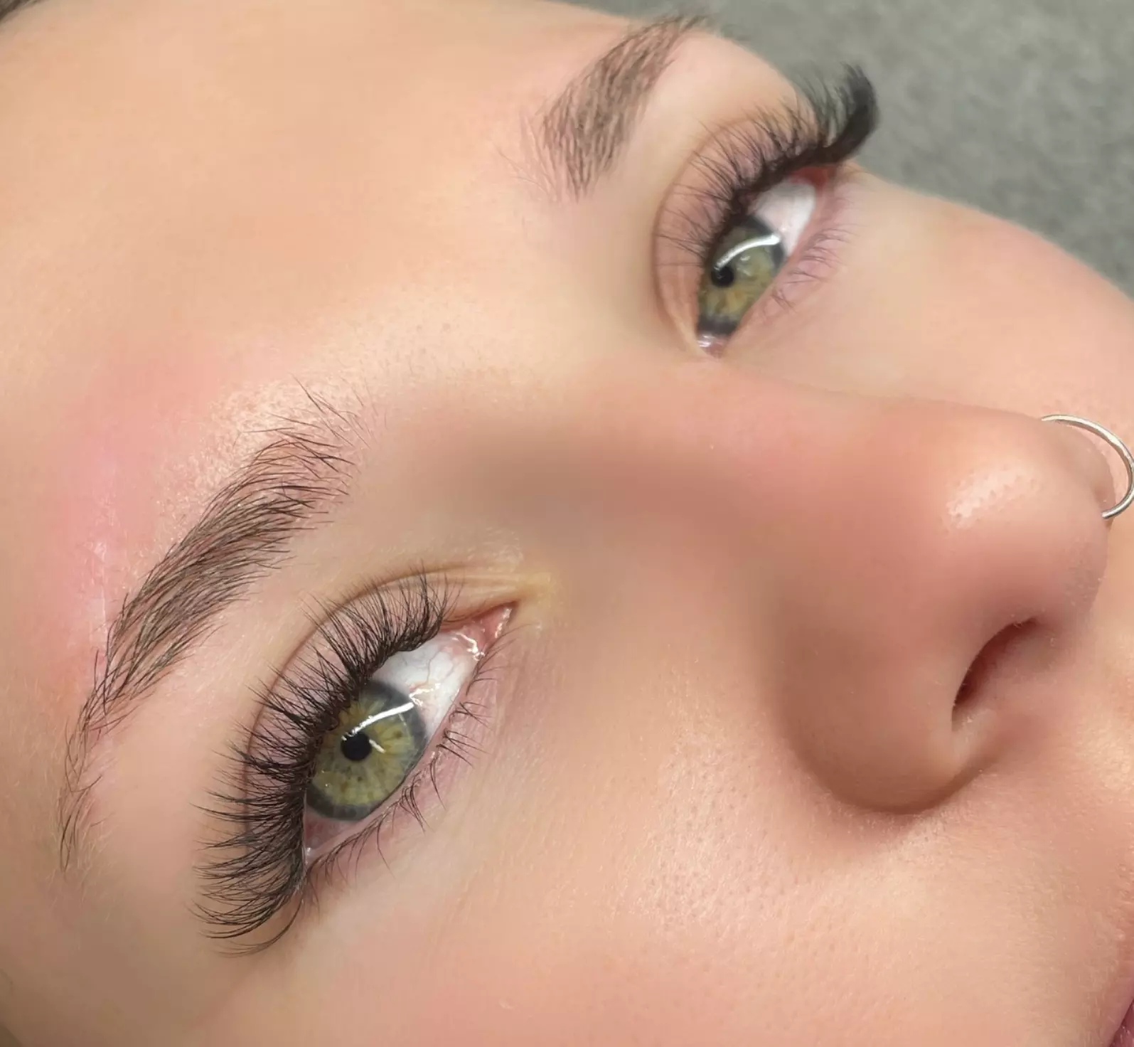 Achieve a Wispy Look with Classic, Hybrid, Volume Full Set 