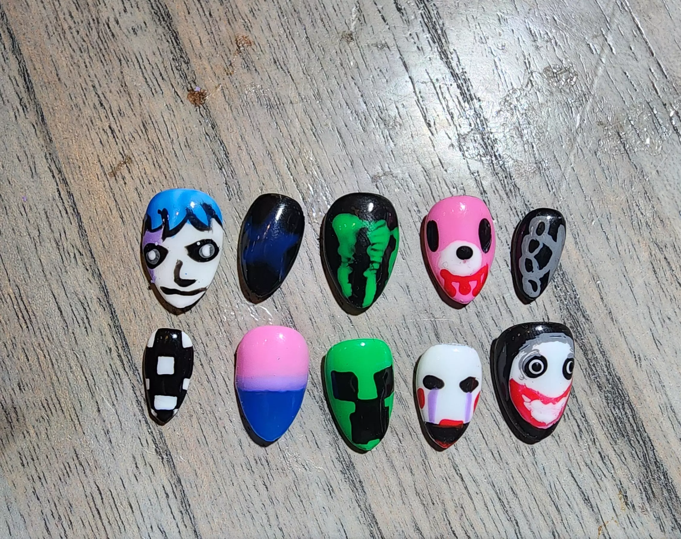 Nail Care: Gel Manicures, Gel-X, Structured Gel & Dry Pedicures