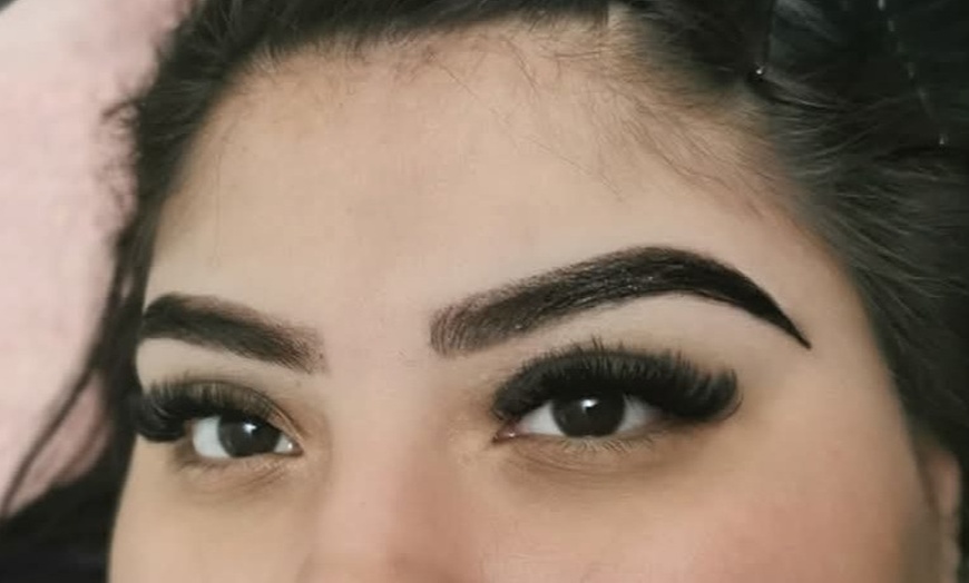 Image 4: Stunning Eyes with Classic or Volume Eyelash Extensions & Fills