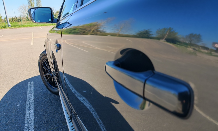 Image 5: Nettoyage premium au choix ou shampouinage des sièges et tissus