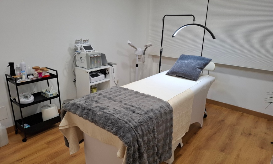 Image 2: Limpieza facial profunda con opción a tratamiento o higiene avanzada