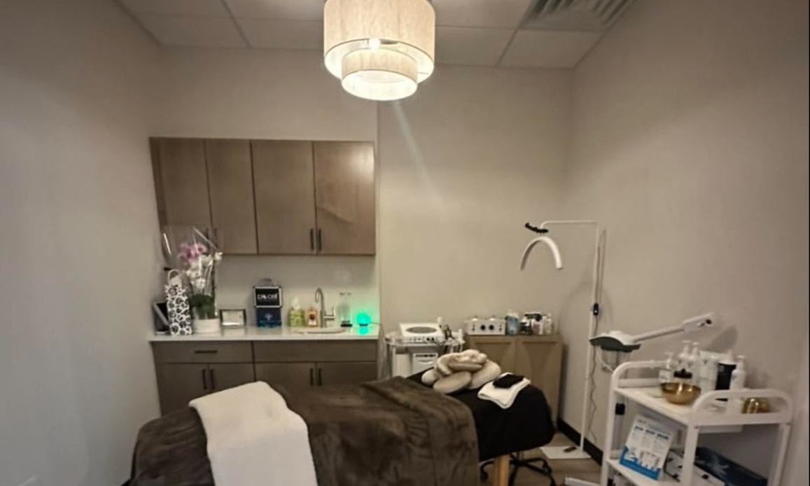 1 or 2 Facials of Your Choice (30-60min) with Optional LED