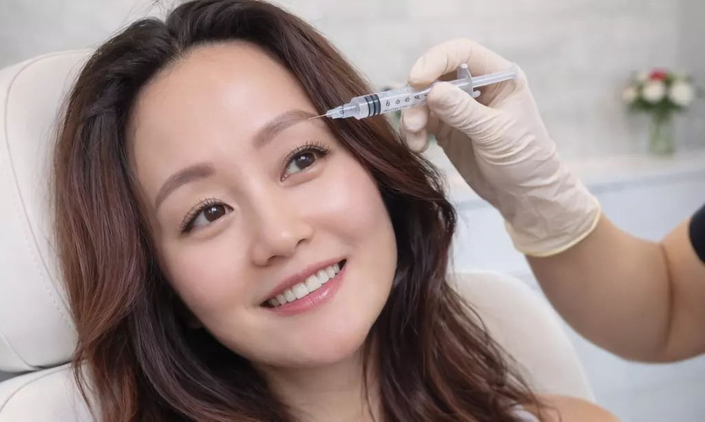 Smooth Lines with Xeomin Injections for a Youthful Look