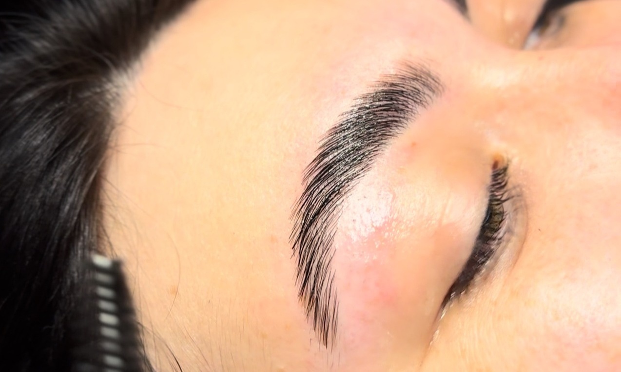 Up to 55% Off on Eyebrow Tinting at Apothek | Aesthetics Lounge