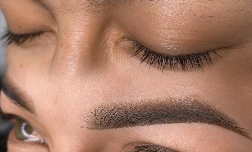 Image 3: Effortless Beauty with Semi-Permanent Makeup Enhancements