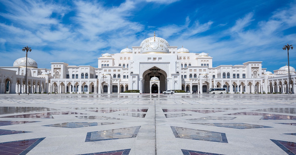 For One, Two, Or Four People: Louvre Museum And Qasr Al Watan For One, Two, Or Four People: Louvre Museum And Qasr Al Watan