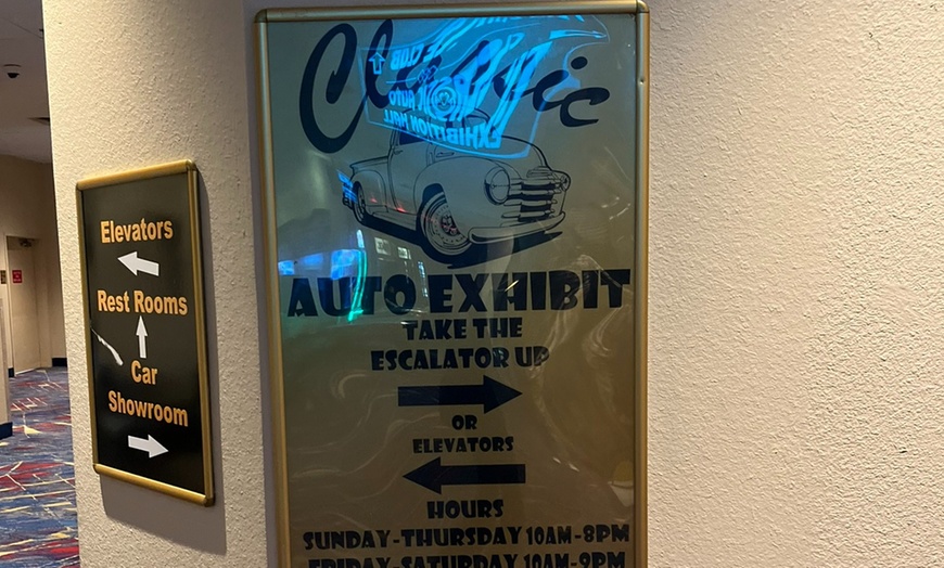 Image 11: Las Vegas to Laughlin - 8-Hour Riverside Refresh Day Tour