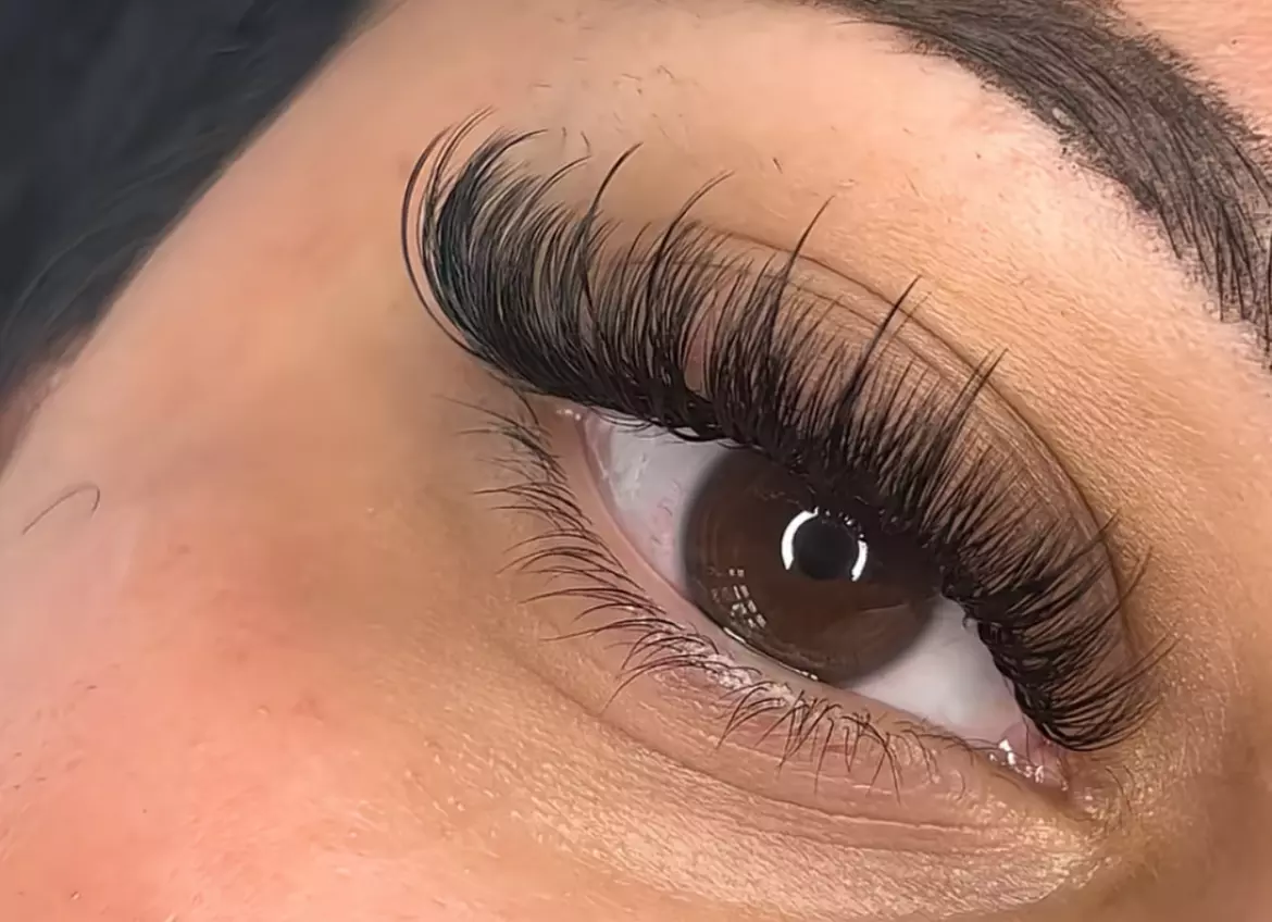 Custom Classic, Hybrid, or Volume Full Lash Sets & Essential Fills