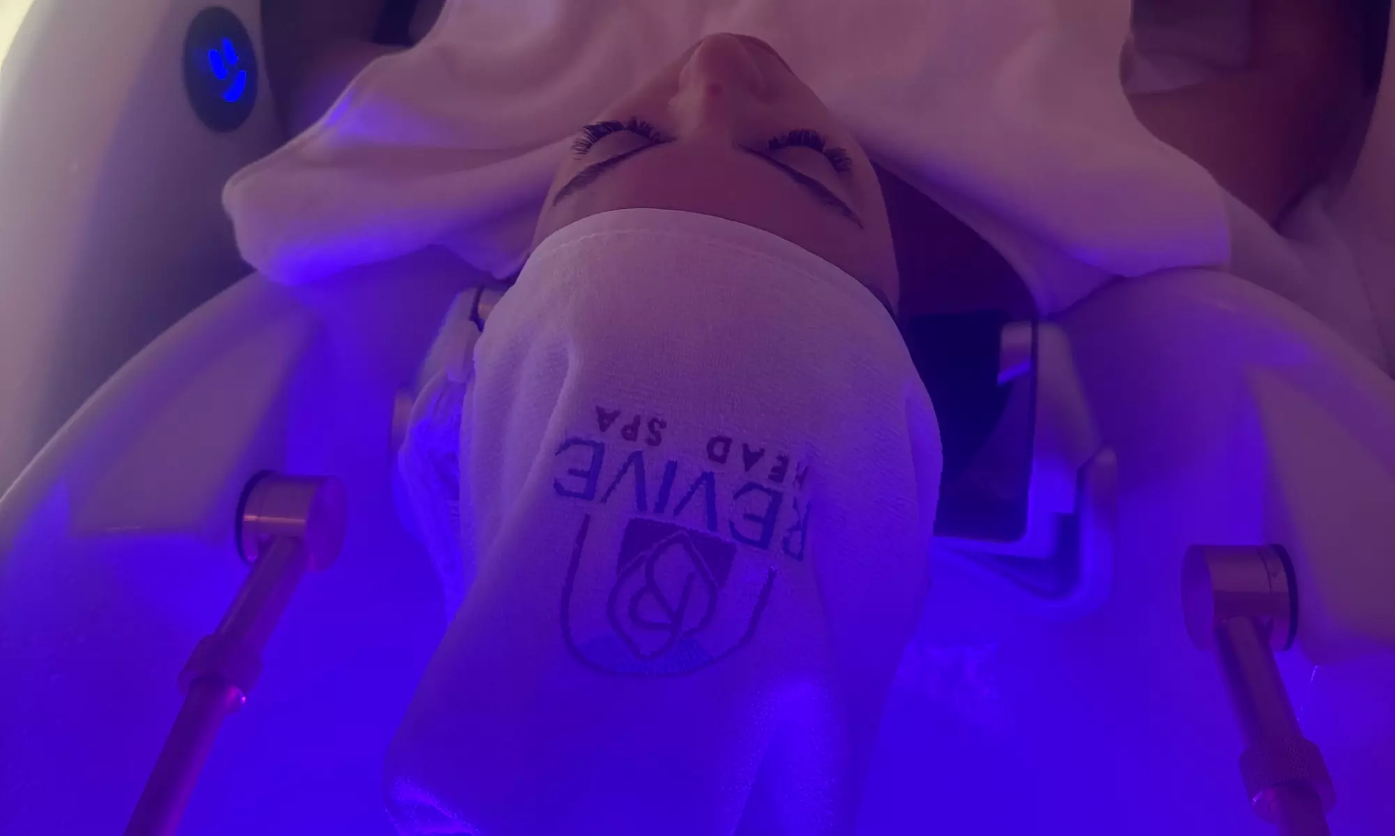 1.5 Hr Luxury Head Spa Treatment with Detox, Massage & Growth Therapy