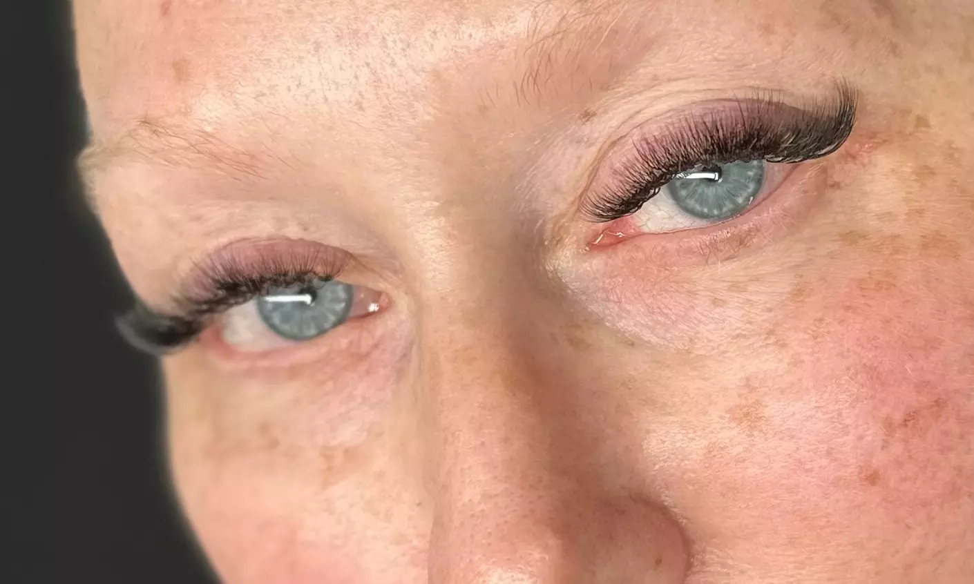 Classic, Hybrid, Volume, Mega Volume Eyelashes for a Natural Look
