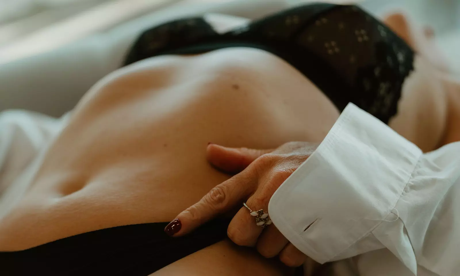 Unleash Your Confidence with a One- or Two-Hour Boudoir Session