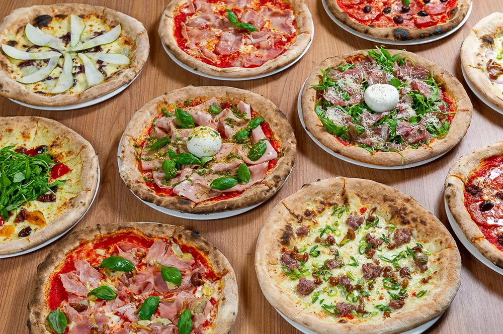 Włoskie specjały: pizza, pasta, panuozzo, deska smakołyków i więcej