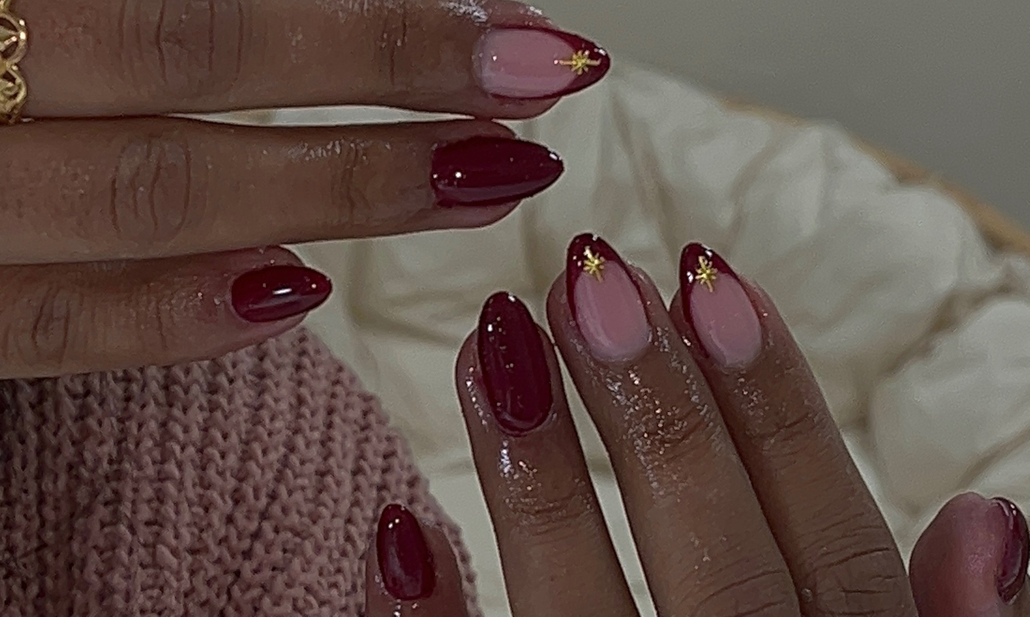 Beauté des mains gel X avec nail art ou avec semi-permanent