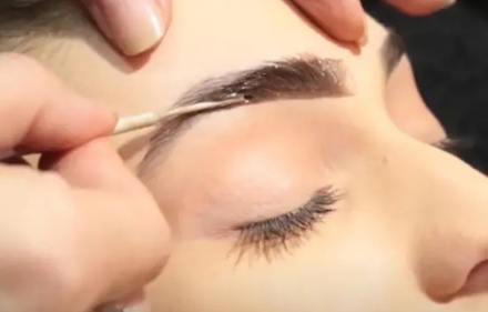 Eyebrow Threading - AR Touch