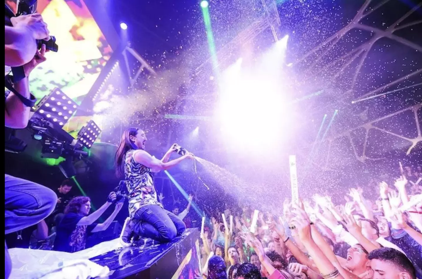 VIP Vegas Club Crawl for One with Express Entry & Party Games!