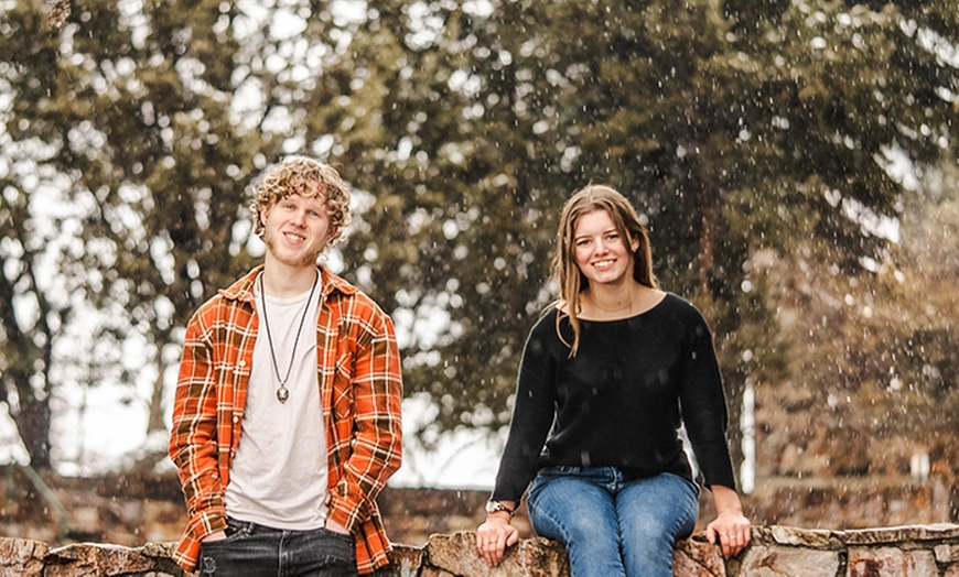 Image 10: Outdoor photo shoot: quick or extended sessions available