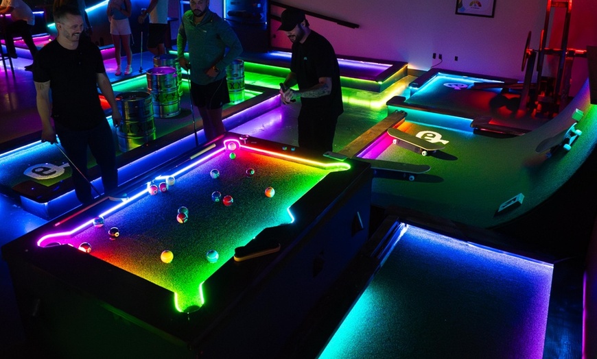Image 1: Indoor Mini Golf with Arcade & Bar - Fun for All Ages!