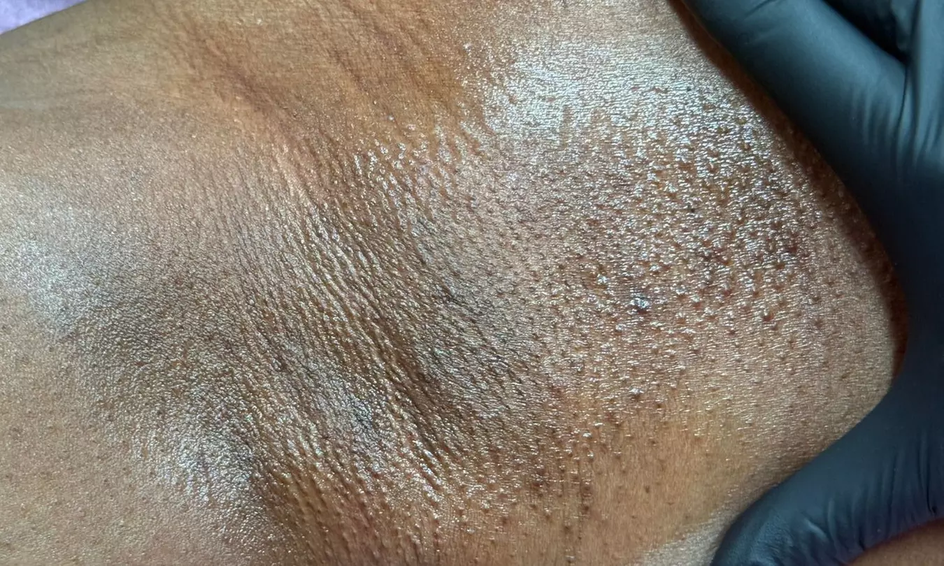 Relaxing Men's Waxing Services!