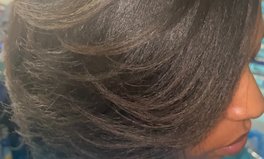Image 3: Get Shampoo, Conditioning, Box Braids, Silk Press, or Natural Package