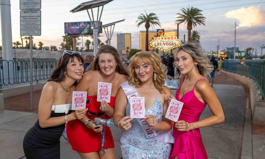 Image 3: Capture Your Love with 90, or 60-Minute Las Vegas Wedding Photo Tour