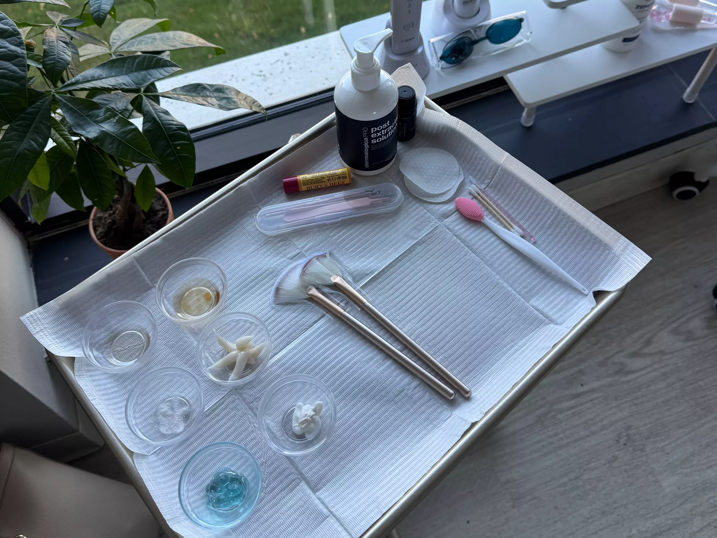 Experience Rejuvenating Facial Sessions of your Choice!