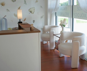 One 30-Minute Full Body Deep Tissue Massage with Hot Stone and Essential Oils and Cream - Eden Spa Massage