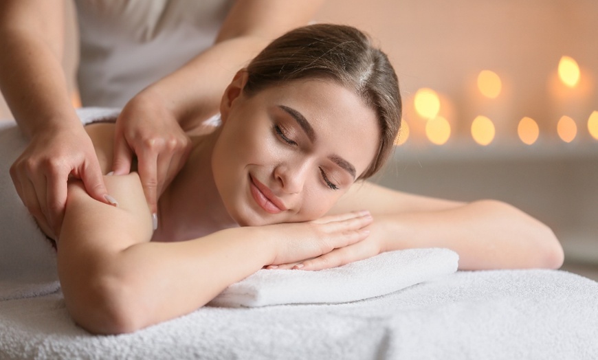 Image 4: Up to 12% Off on Massage - Chosen by Customer at Blue Oak massage