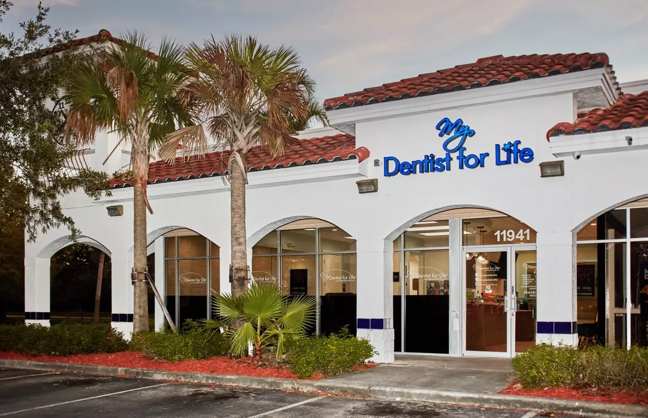 Invisible Braces Consultation with Whitening and Retainers