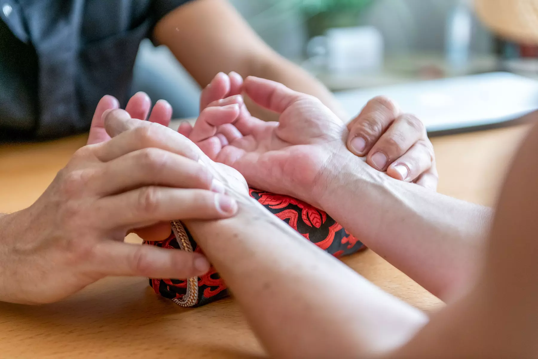 Jusqu'à 42% de remise sur Massage - Autre spécialité chez Adrien Moine Massage Tuina Praticien En Energetique Traditionnelle Chinoise Villefranche Sur Saone
