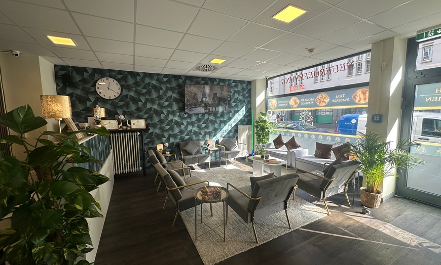 Image 1: 90 Min. oder 120 Min. Hot-Stone-Massage für 1 oder 2 Personen