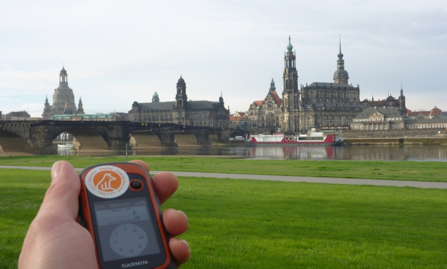 Image 1: Bis zu 40% Rabatt auf Geocaching Schatzsuche Dresden Neustad