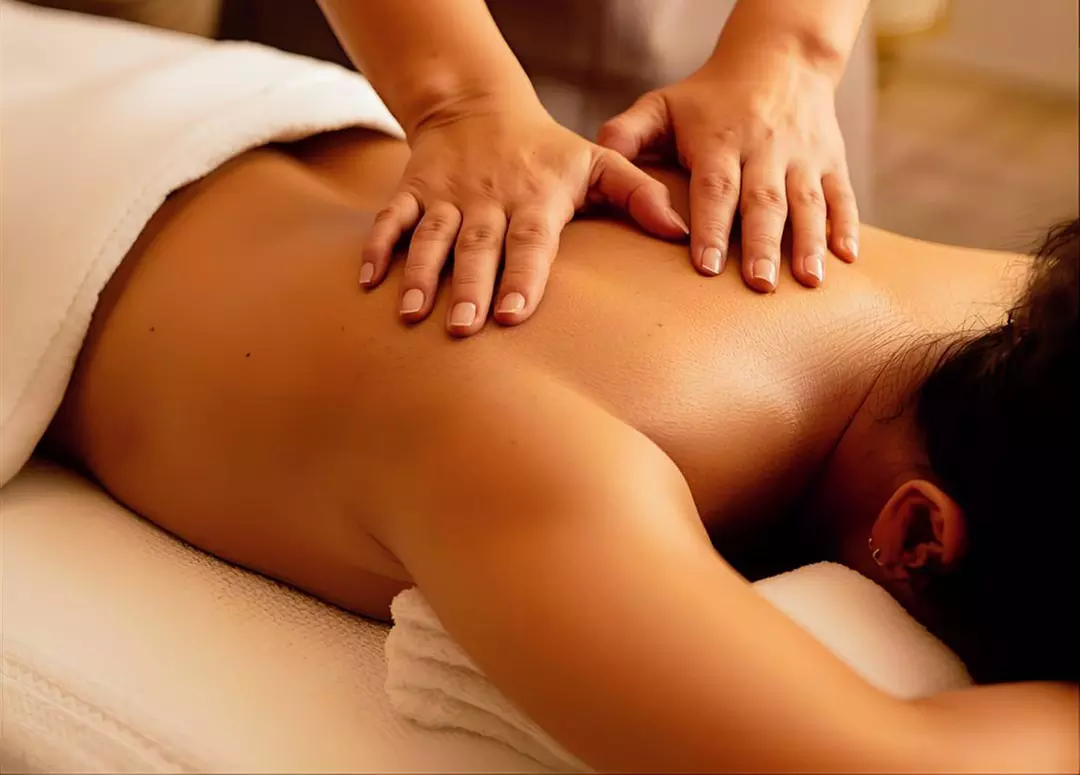 Massage ayurvédique, gommage indien ou soin aux bols tibétains