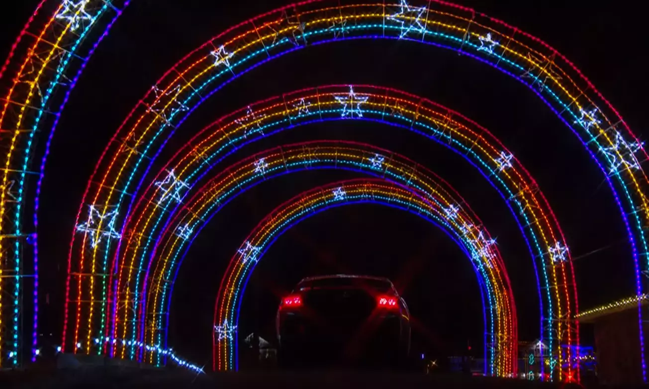 Take Your Loved Ones for a Magical Illuminated Holiday Drive-Through