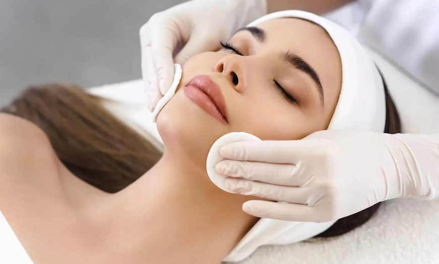 Image 1: Soin du visage hydrafacial ou carbon peel avec Hanae Atelier