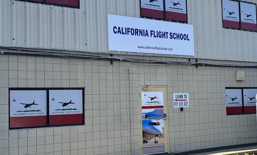 Image 5: 40 or 60-Min Discovery Flight for 1 or 60-Min Flight with Passenger