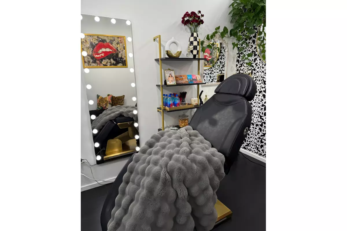 Up to 50% Off on Non Surgical Plasma Fibroblast SkinTightening