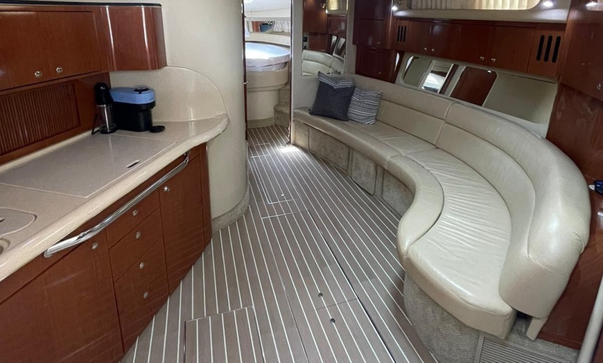 Image 11: Luxury Yacht Cruises & Boat Parties on Miami Waterways