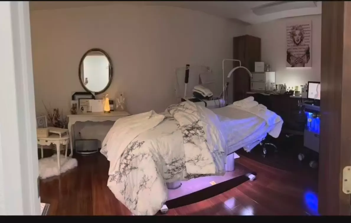 Get gorgeous with CC Salon and Spa's eyelash extensions up to 49% off.