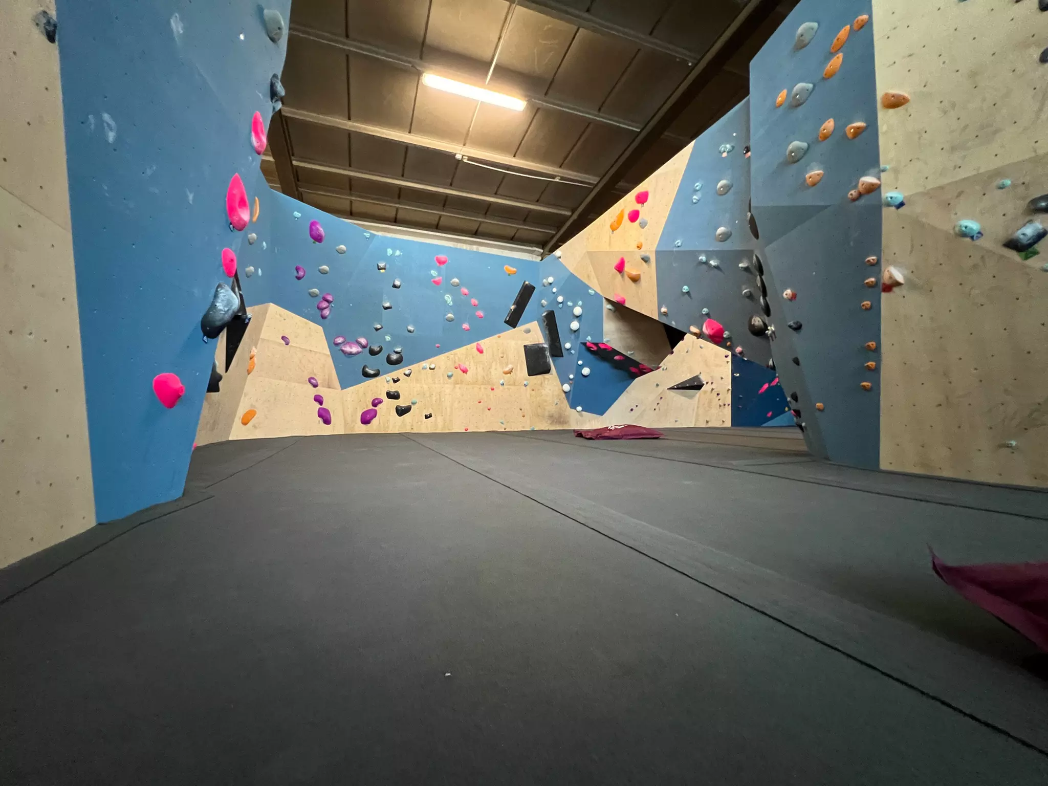 30% Rabatt auf Kletter–Halle bei Familyrocks Boulderhalle