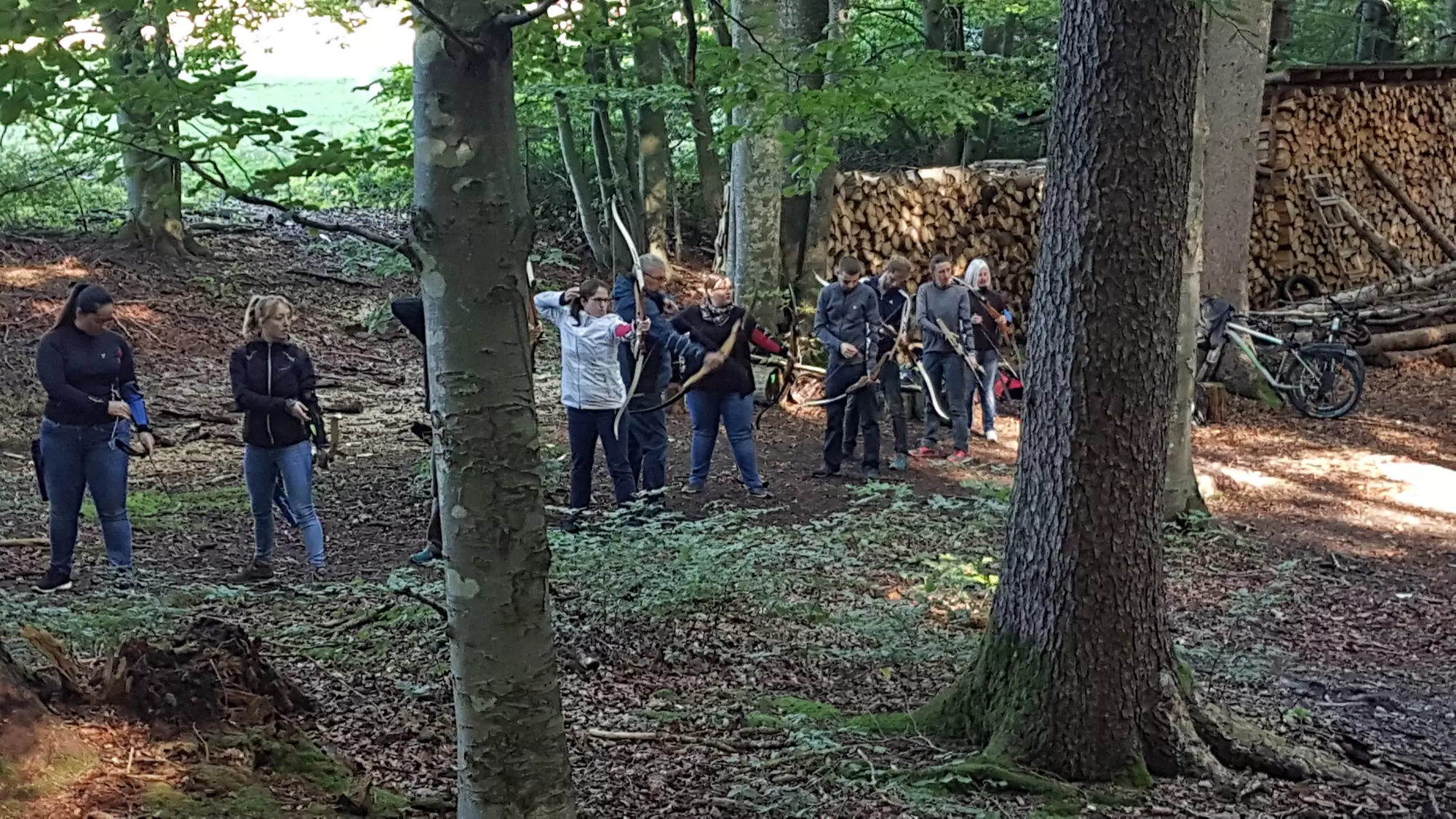 2 Std. Bogenschießen-Schnupperkurs mit Pfeil & Bogen für 2-4 Personen