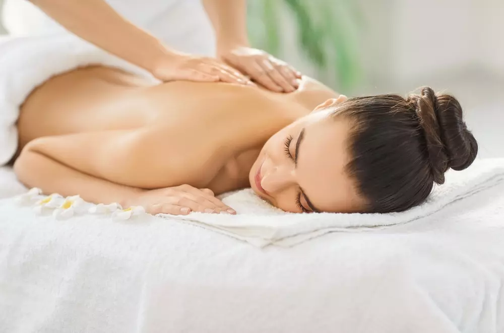 Up to 45% Off on Hot Stone Massage at Amy Beauty Salon