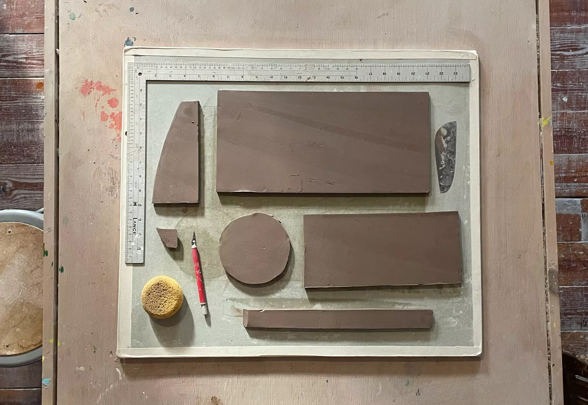 Up to 34% Off on Pottery Lesson at e.e. ceramics