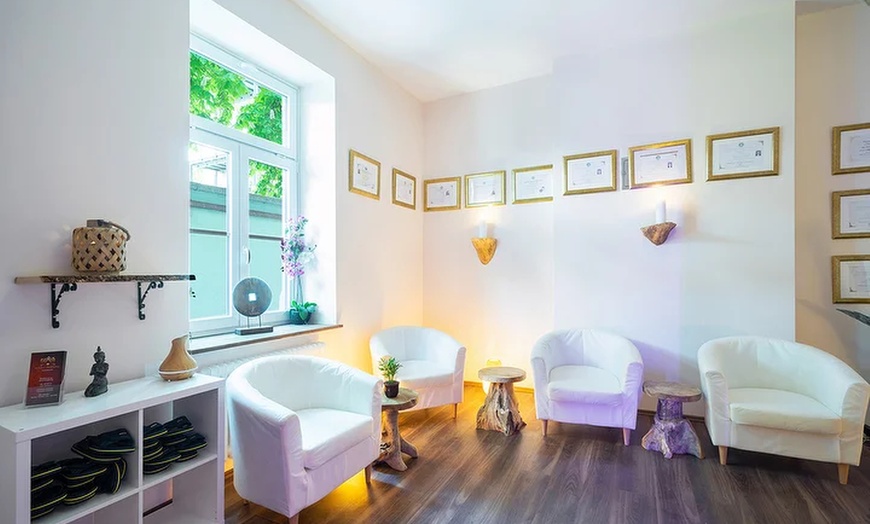 Image 4: 90 Minuten Beauty & Wellness Paket inkl. Sekt für 1 Person