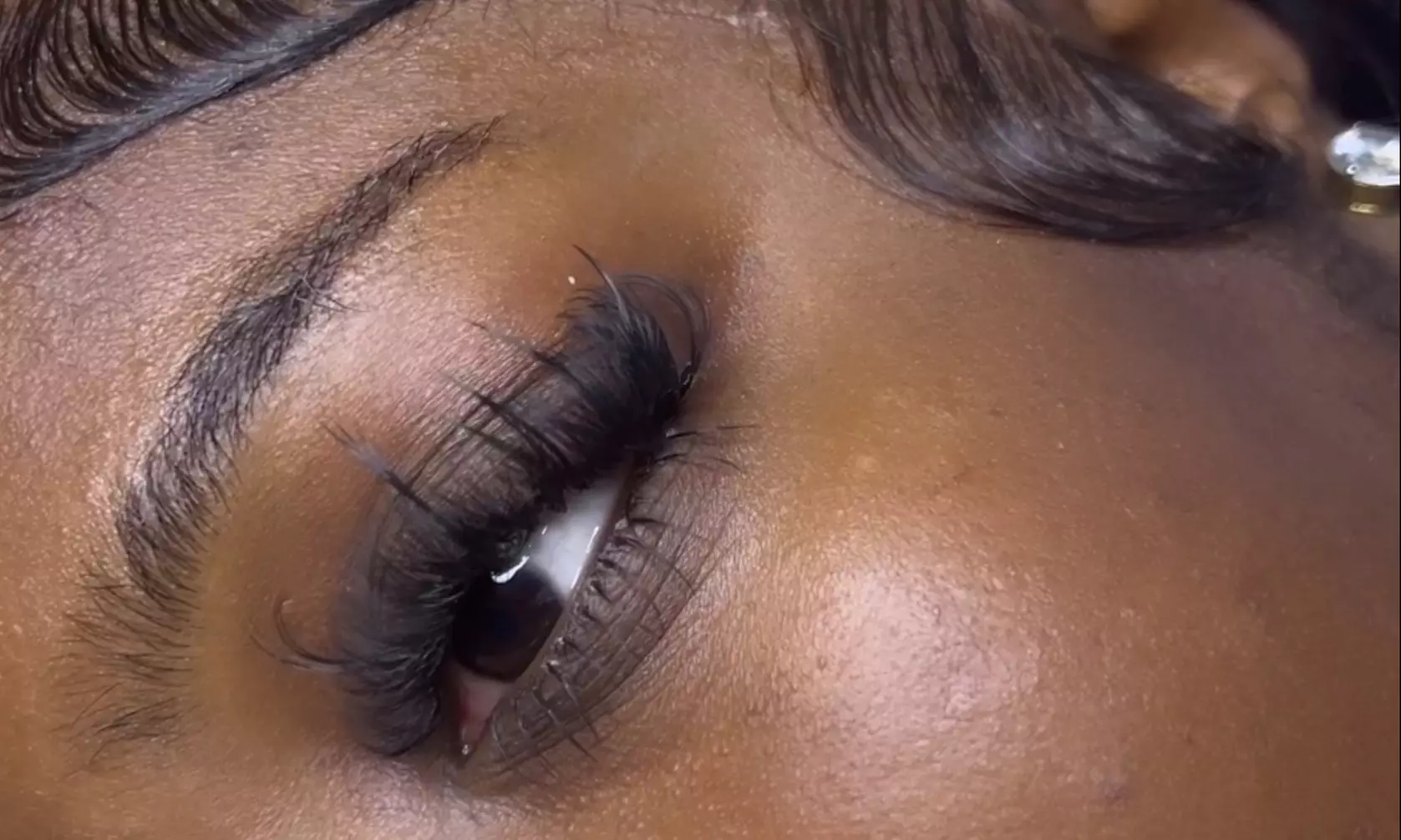 Up to 50% Off on Eyelash Extensions at Serenity skin luxe - Primary Image