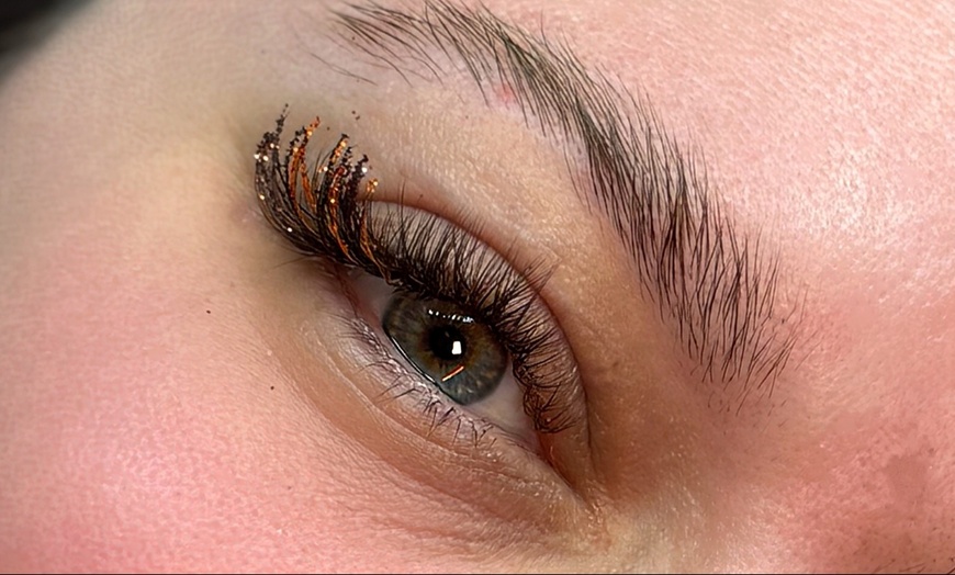 Image 3: Classic, Express, and Hybrid Eyelash Extensions Available