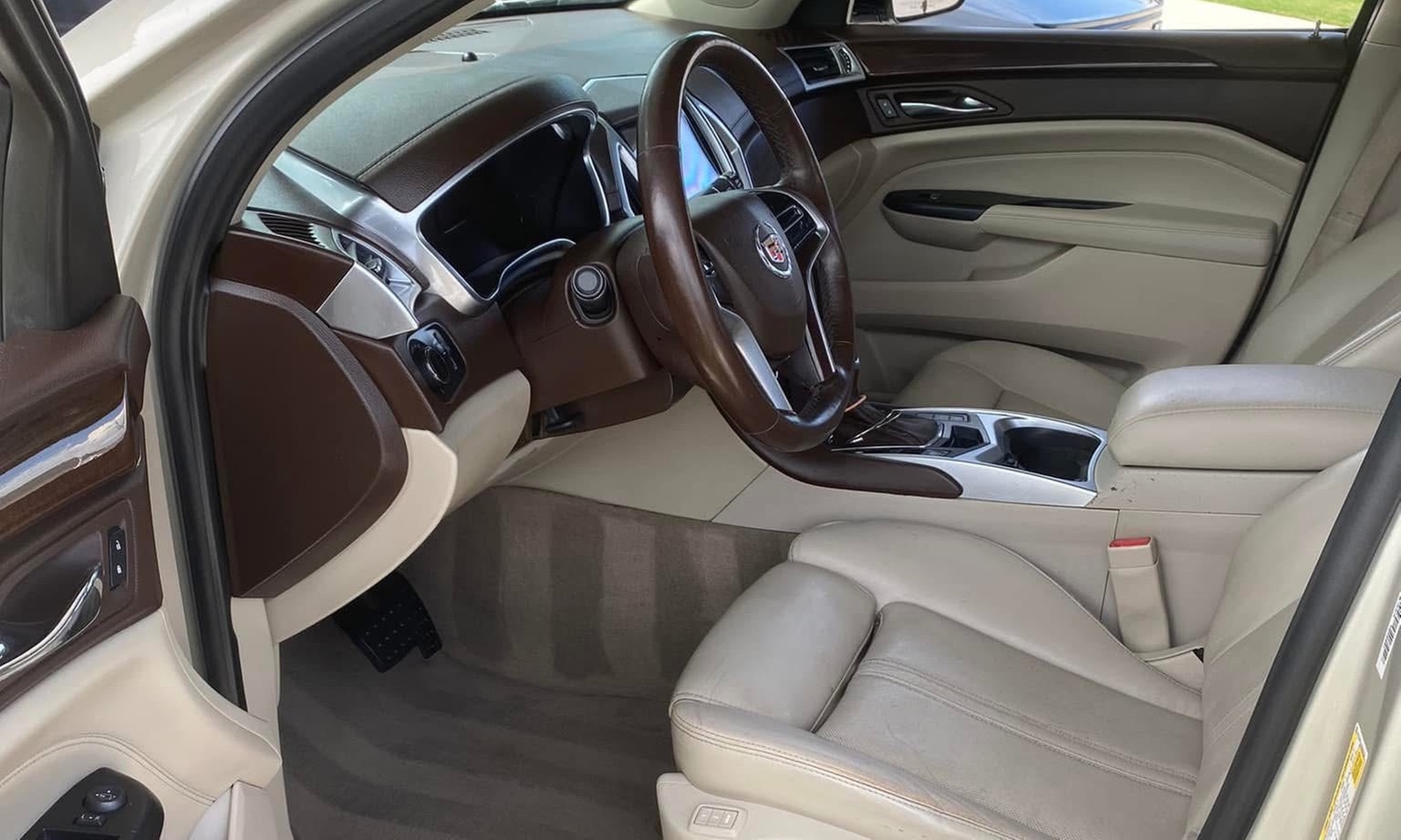 Restore & Renew: Professional Car Wash, Detailing & Paint Polish