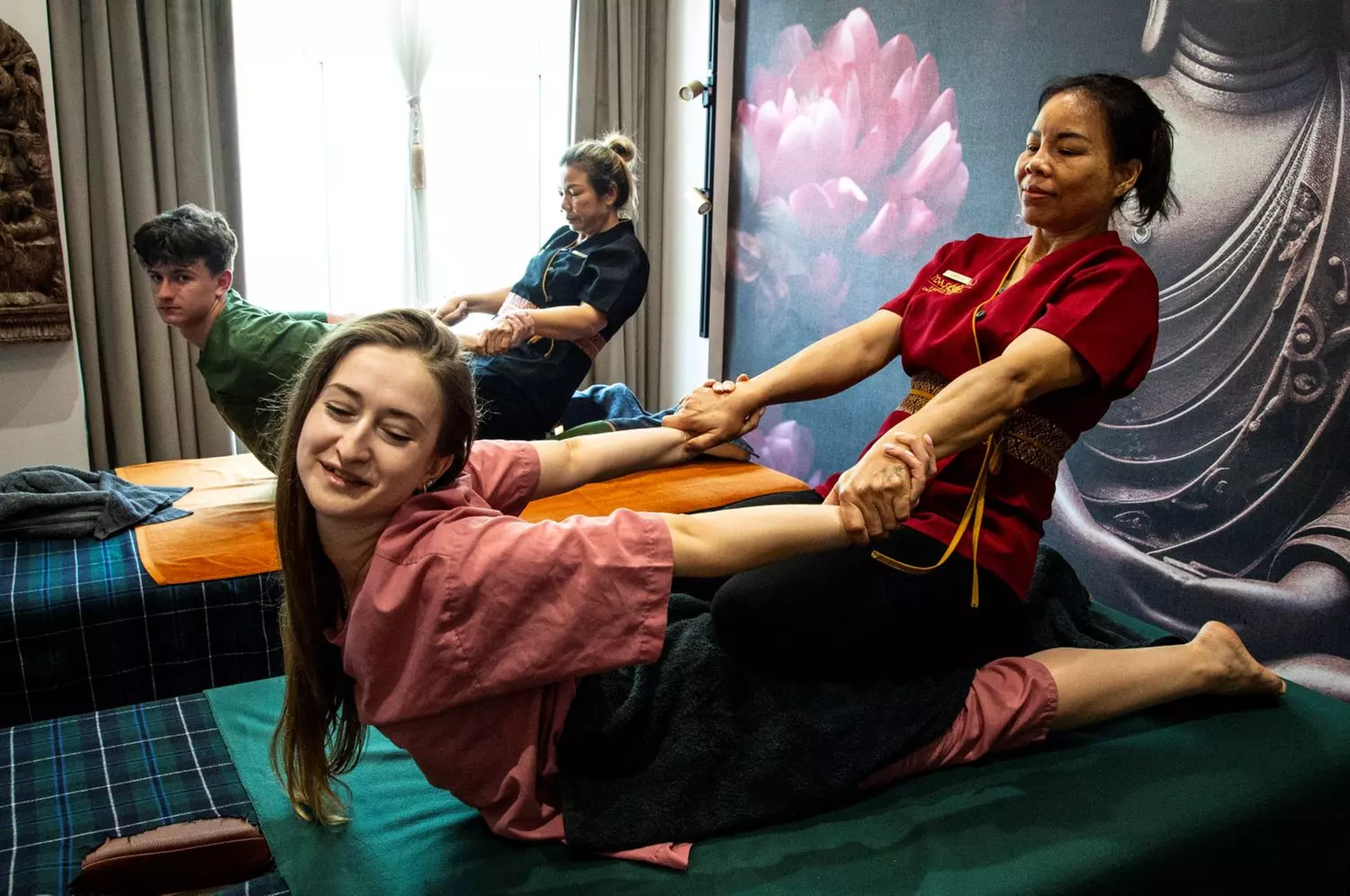 60 lub 90 minut autentycznego tajskiego masażu regenerującego