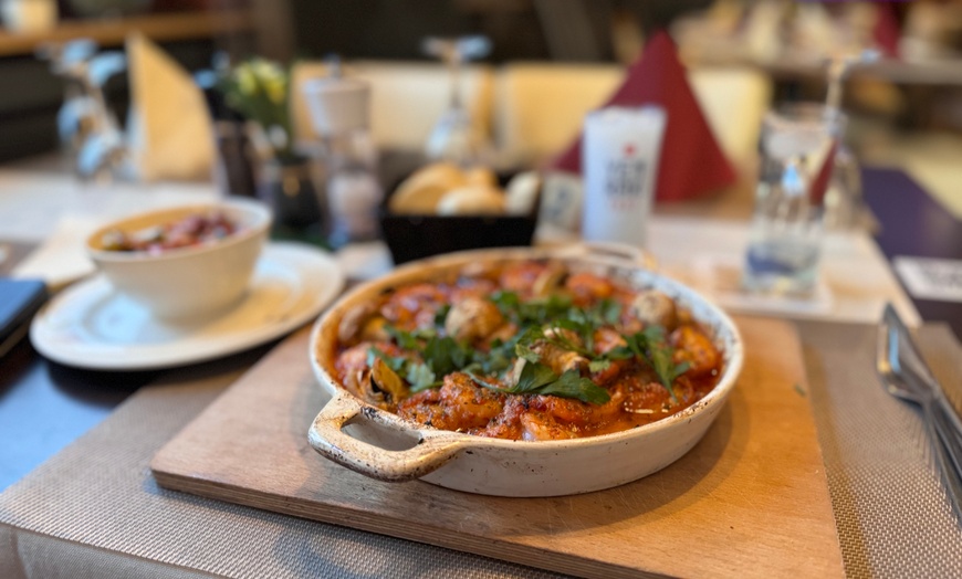 Image 5: 3-Gänge-Menü à la carte, opt. inkl. Getränk für 1, 2 oder 4 Personen